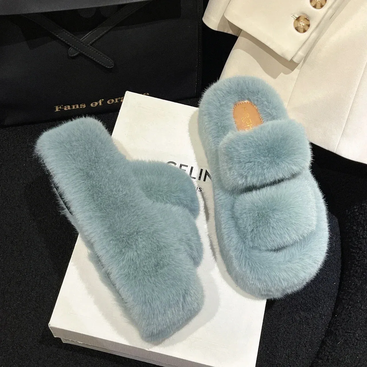 Fluffy Faux Fur Slippers with 7cm Platform – Cozy Fuzzy Slippers for Winter