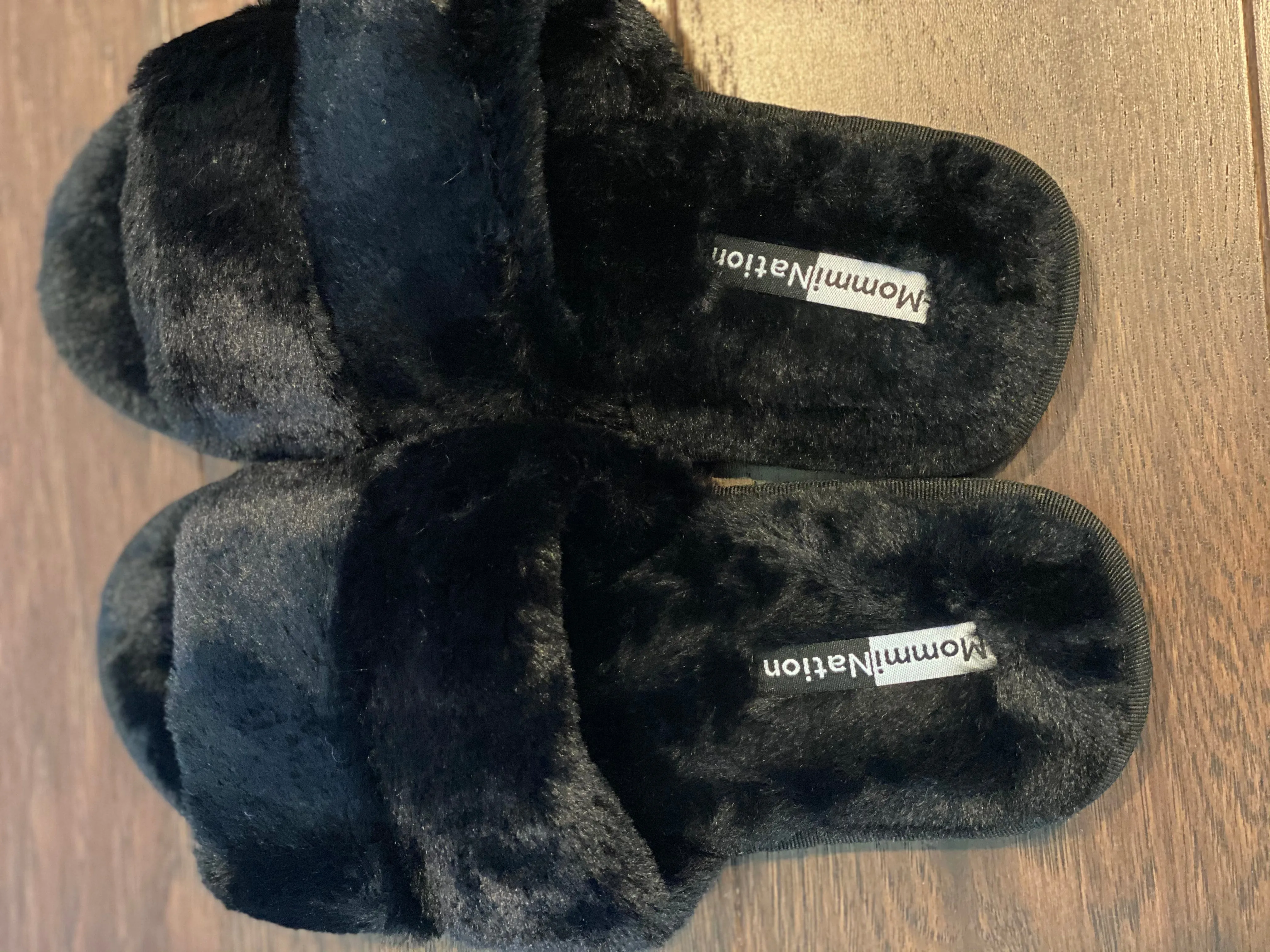 MN signature fluffy slippers